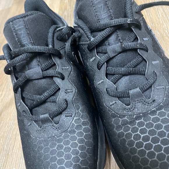 NIKE black running shoes - Picture 2 of 6